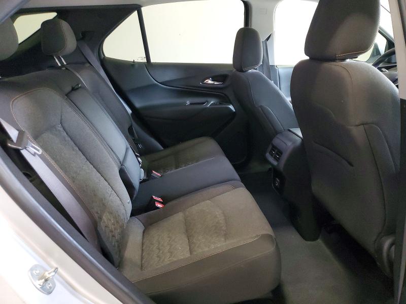 53736116 :رقم المزاد ، 2GNAXUEV0N6110080 vin ، 2022 Chevrolet Equinox مزاد بيع