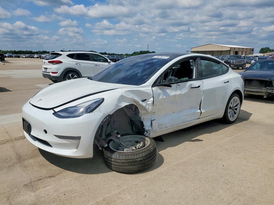 53187506 :رقم المزاد ، 5YJ3E1EA1NF188932 vin ، 2022 Tesla Model 3 مزاد بيع