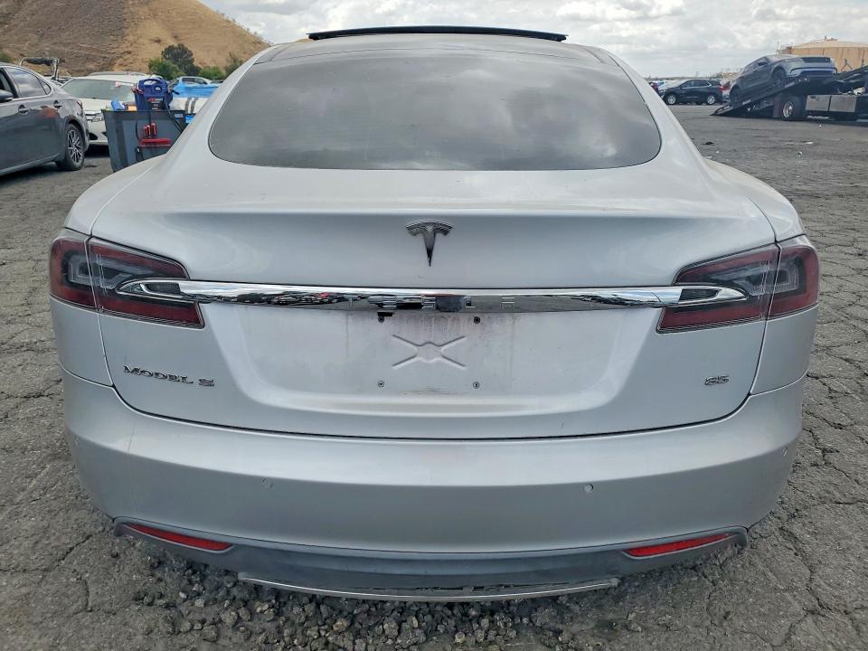 2014 Tesla Model S მანქანა იყიდება აუქციონზე, vin: 5YJSA1H1XEFP54167, აუქციონის ნომერი: 55067516