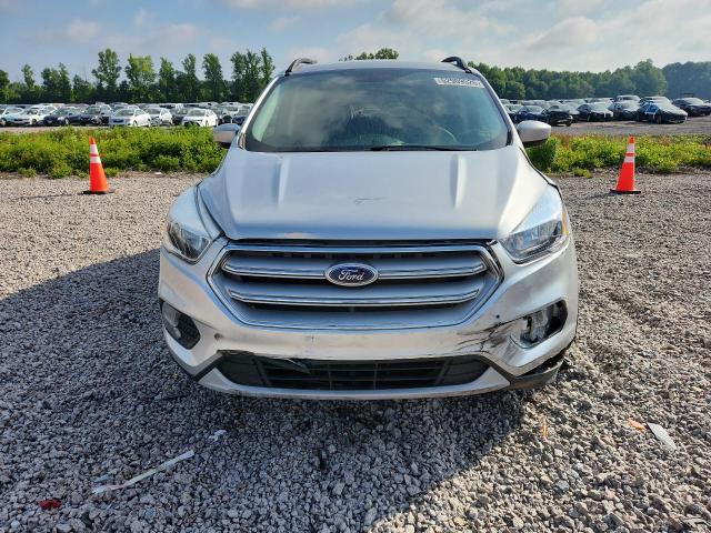 Продажа на аукционе авто 2018 Ford Escape, vin: 1FMCU0GD4JUD13956, номер лота: 52909526