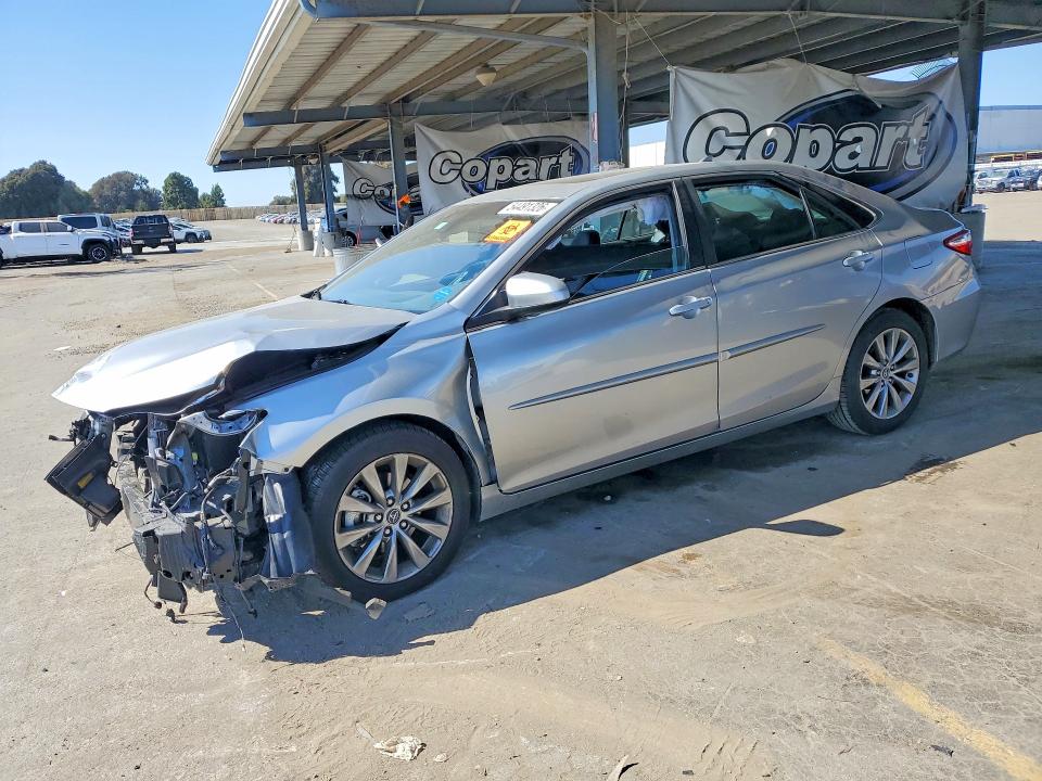 2015 Toyota Camry მანქანა იყიდება აუქციონზე, vin: 4T1BK1FK1FU559068, აუქციონის ნომერი: 54491326