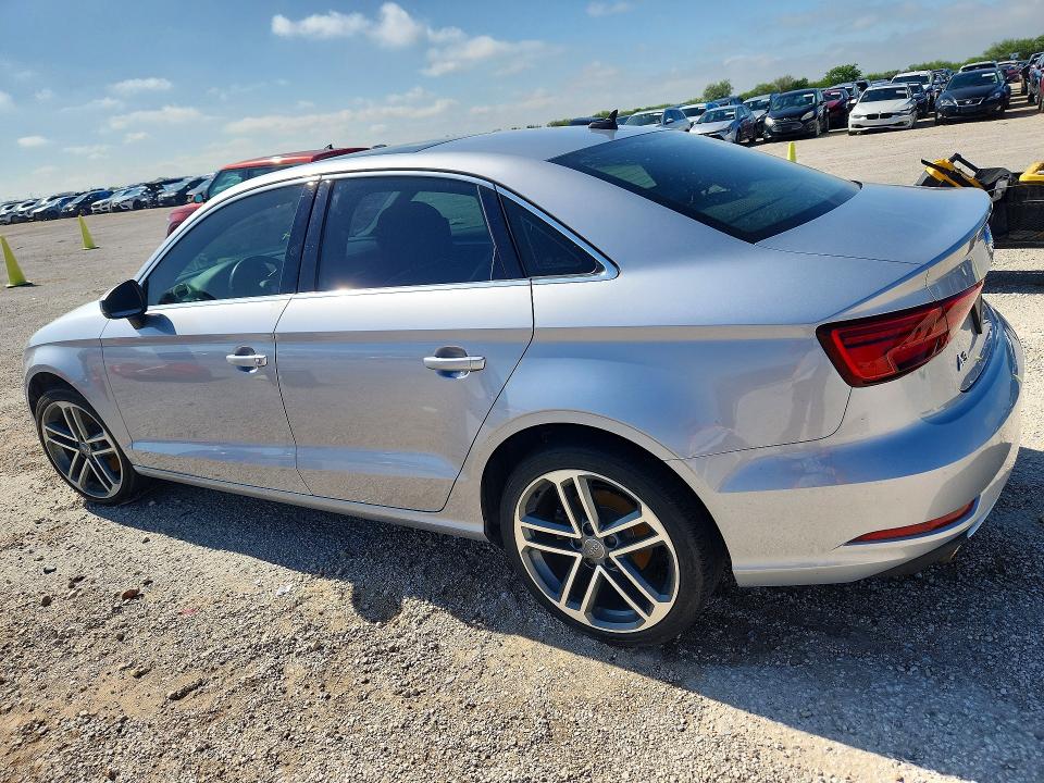 55229196 :رقم المزاد ، WAUAUGFF6K1015030 vin ، 2019 Audi A3 مزاد بيع