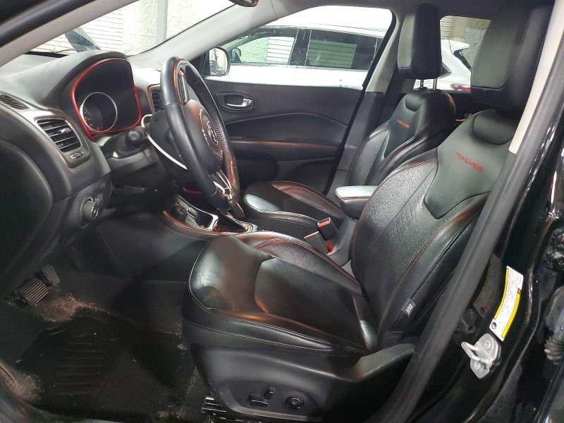 54914516 :رقم المزاد ، 3C4NJDDB6JT262731 vin ، 2018 Jeep Compass مزاد بيع
