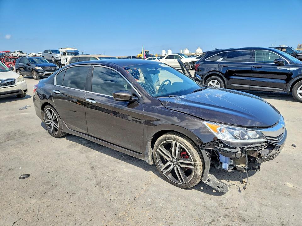 Aukcja sprzedaży 2017 Honda Accord, vin: 1HGCR2F54HA132011, numer aukcji: 53463356