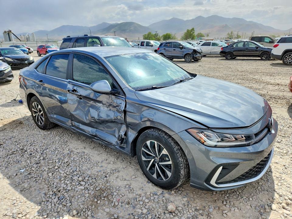 Продажа на аукционе авто 2025 Volkswagen Jetta, vin: 3VW5X7BU2SM061602, номер лота: 53850736