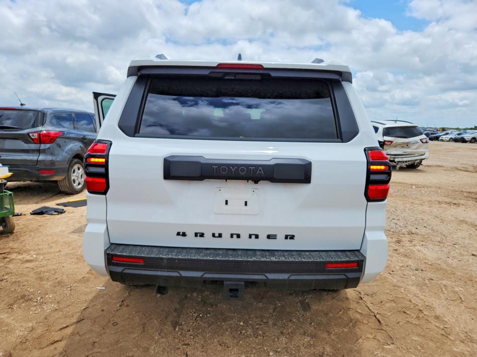 54717376 :رقم المزاد ، JTEVA5BR9T5079005 vin ، 2026 Toyota 4runner مزاد بيع