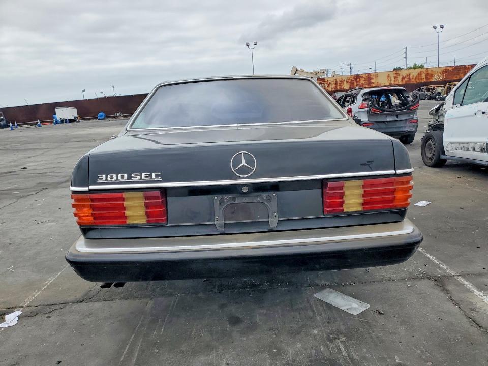 1983 Mercedes-benz 380 მანქანა იყიდება აუქციონზე, vin: WDBCA43A8DB003971, აუქციონის ნომერი: 53979056