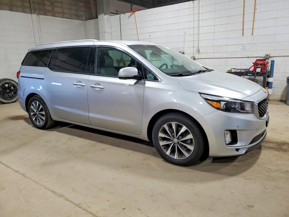 51885076 :رقم المزاد ، KNDMC5C13H6312400 vin ، 2017 Kia Sedona مزاد بيع