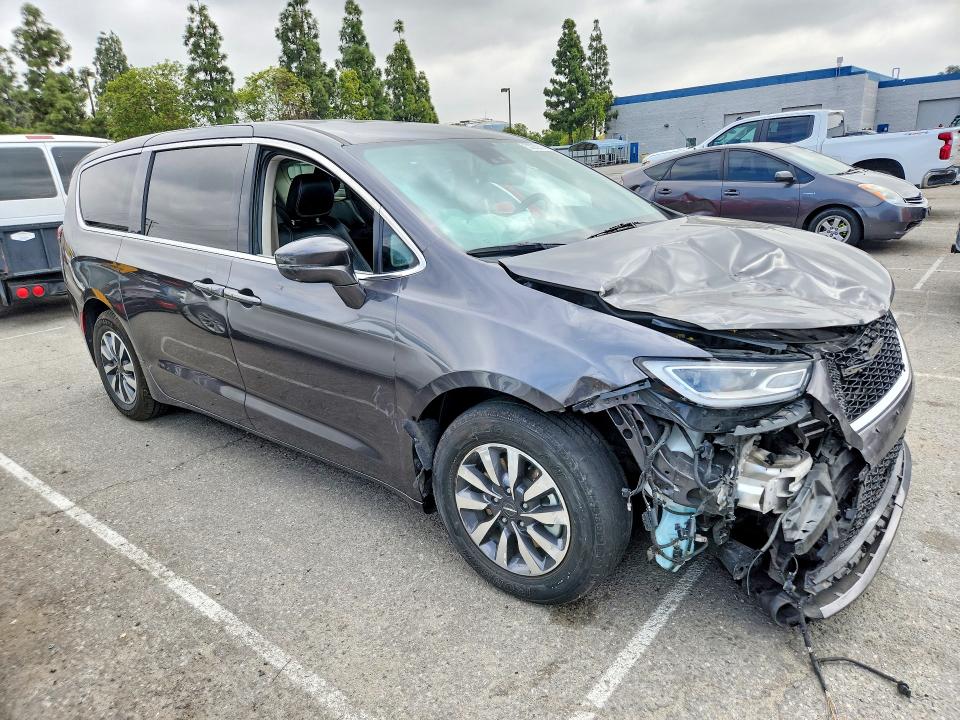 Продажа на аукционе авто 2022 Chrysler Pacifica, vin: 2C4RC1L72NR122711, номер лота: 53295916