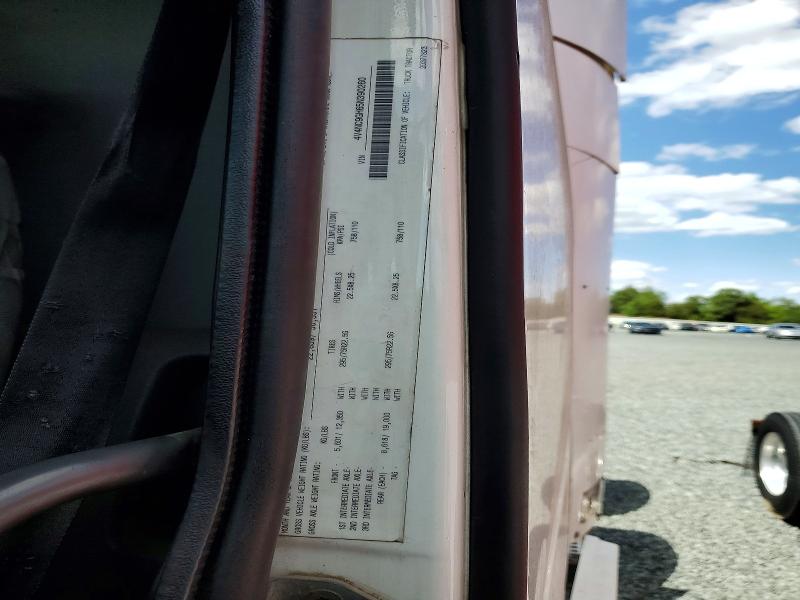 Продаж на аукціоні авто 2005 Volv Vn, vin: 4V4NC9GH65N390260, номер лоту: 52860706