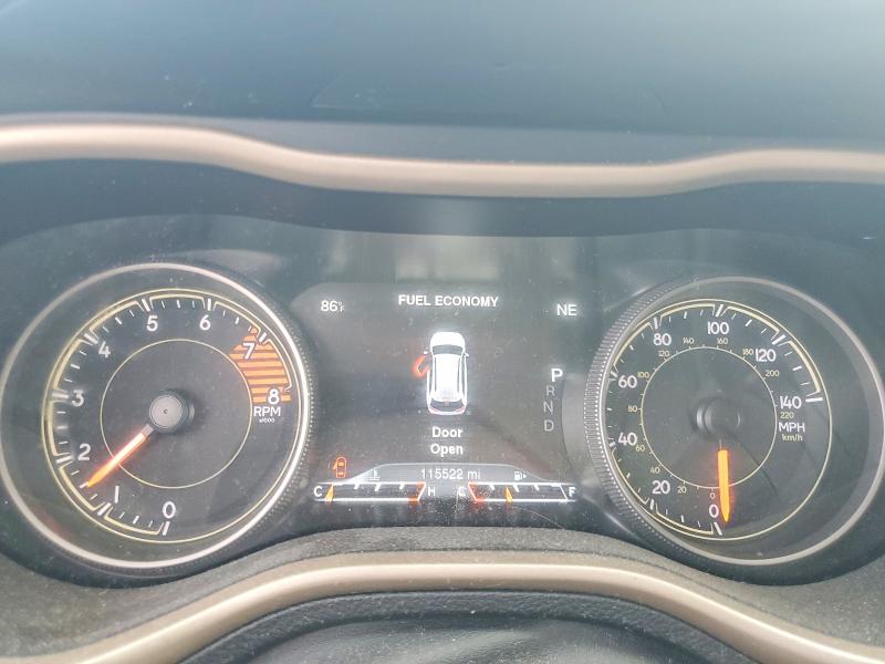 51867366 :رقم المزاد ، 1C4PJMDS6HW611674 vin ، 2017 Jeep Cherokee مزاد بيع