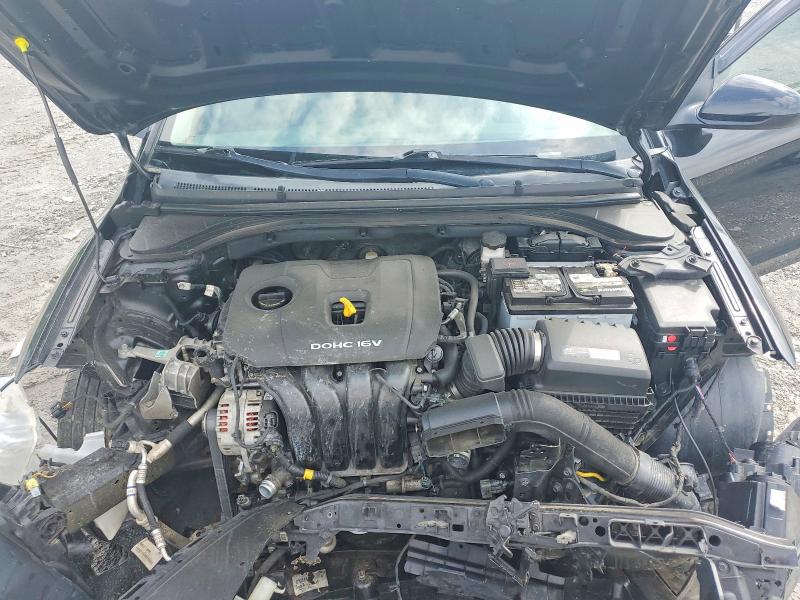 52566246 :رقم المزاد ، 5NPD74LF0HH143825 vin ، 2017 Hyundai Elantra مزاد بيع