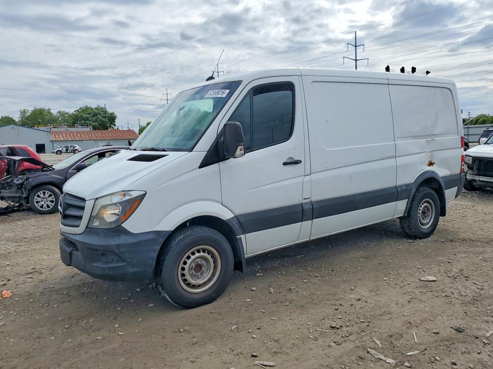 52569016 :رقم المزاد ، WD3PE7DD2GP322494 vin ، 2016 Mercedes-benz Sprinter مزاد بيع