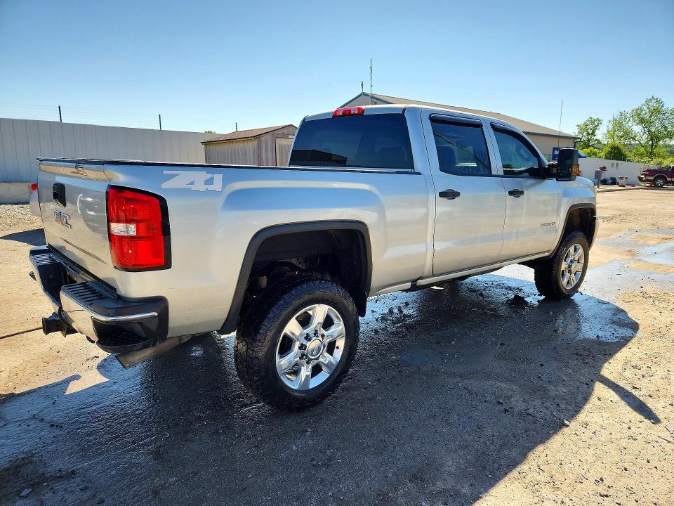 52723706 :رقم المزاد ، 1GT12REG4HF128386 vin ، 2017 Gmc Sierra مزاد بيع