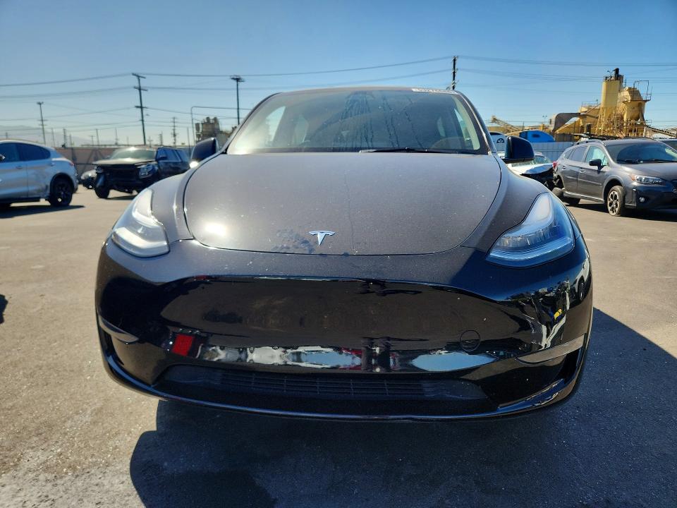 53276686 :رقم المزاد ، 7SAYGDEE0PA061595 vin ، 2023 Tesla Model Y مزاد بيع