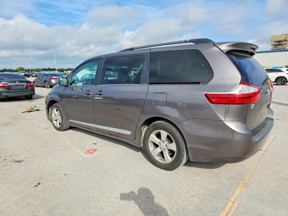53950706 :رقم المزاد ، 5TDKZ3DC8HS841903 vin ، 2017 Toyota Sienna مزاد بيع