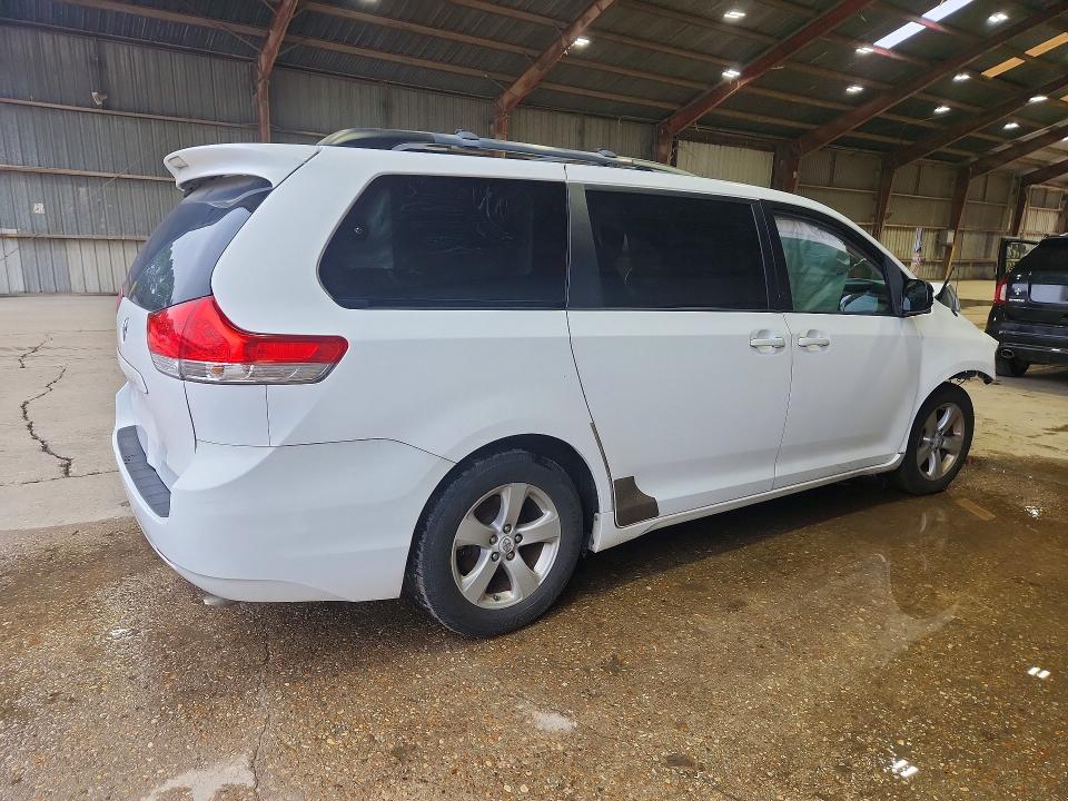 Aukcja sprzedaży 2012 Toyota Sienna, vin: 5TDKK3DC5CS196818, numer aukcji: 51559056