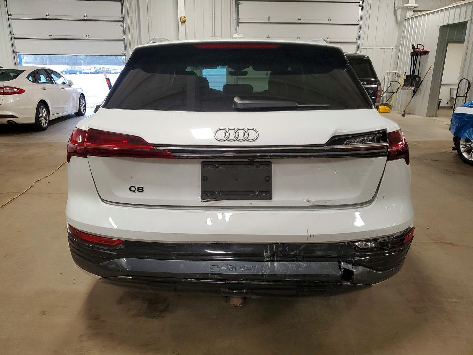 Продажа на аукционе авто 2024 Audi Q8 E-tron, vin: WA15AAGE4RB028759, номер лота: 54012756