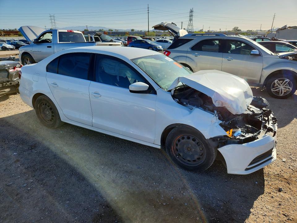 54914916 :رقم المزاد ، 3VW2B7AJ7HM334891 vin ، 2017 Volkswagen Jetta مزاد بيع