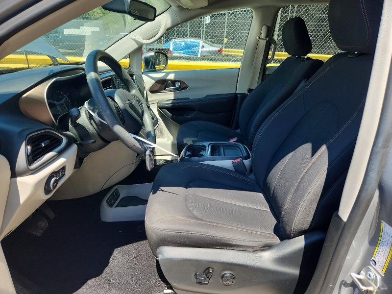 54354316 :رقم المزاد ، 2C4RC1BGXHR811384 vin ، 2017 Chrysler Pacifica مزاد بيع
