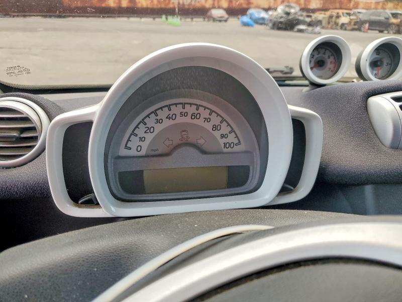 2013 Smart Fortwo მანქანა იყიდება აუქციონზე, vin: WMEEJ3BA5DK639903, აუქციონის ნომერი: 52398716