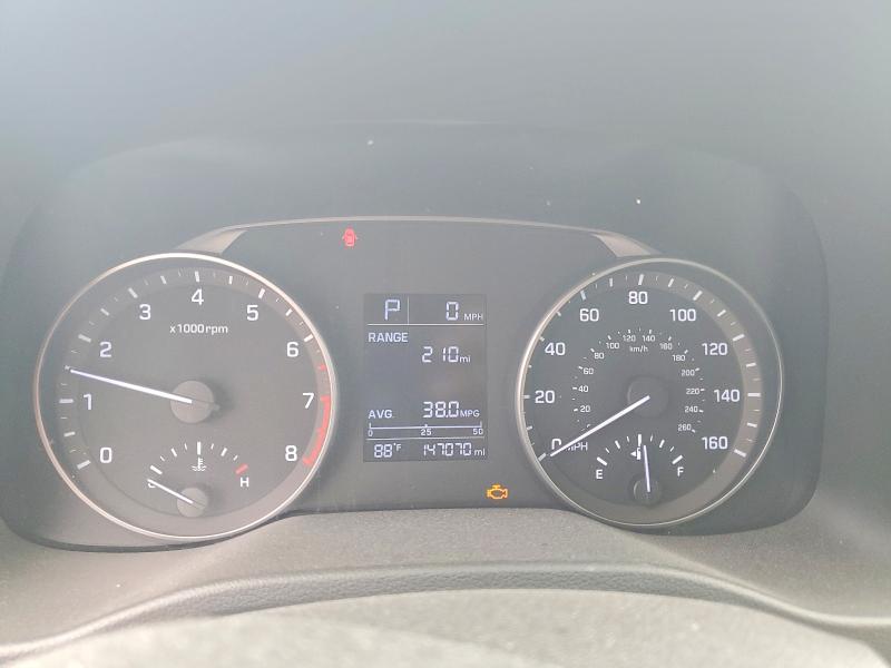 55214956 :رقم المزاد ، 5NPD84LF4HH114003 vin ، 2017 Hyundai Elantra مزاد بيع