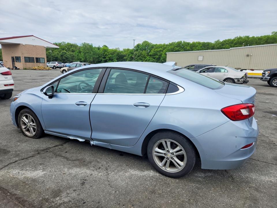 55237766 :رقم المزاد ، 1G1BE5SM2J7140057 vin ، 2018 Chevrolet Cruze مزاد بيع