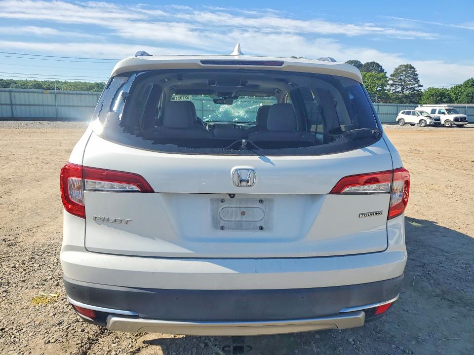 Продаж на аукціоні авто 2022 Honda Pilot, vin: 5FNYF5H90NB004270, номер лоту: 52702166