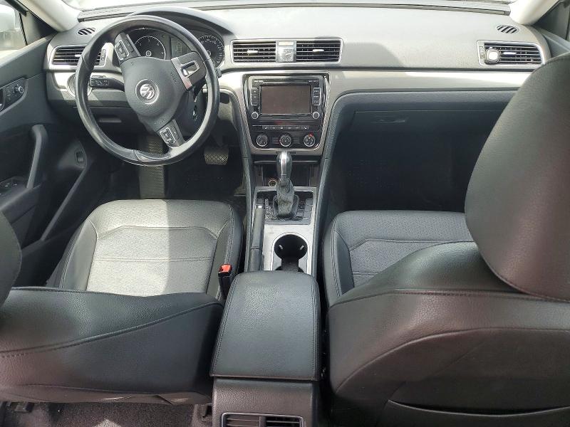 52375906 :رقم المزاد ، 1VWBV7A32FC075332 vin ، 2015 Volkswagen Passat مزاد بيع