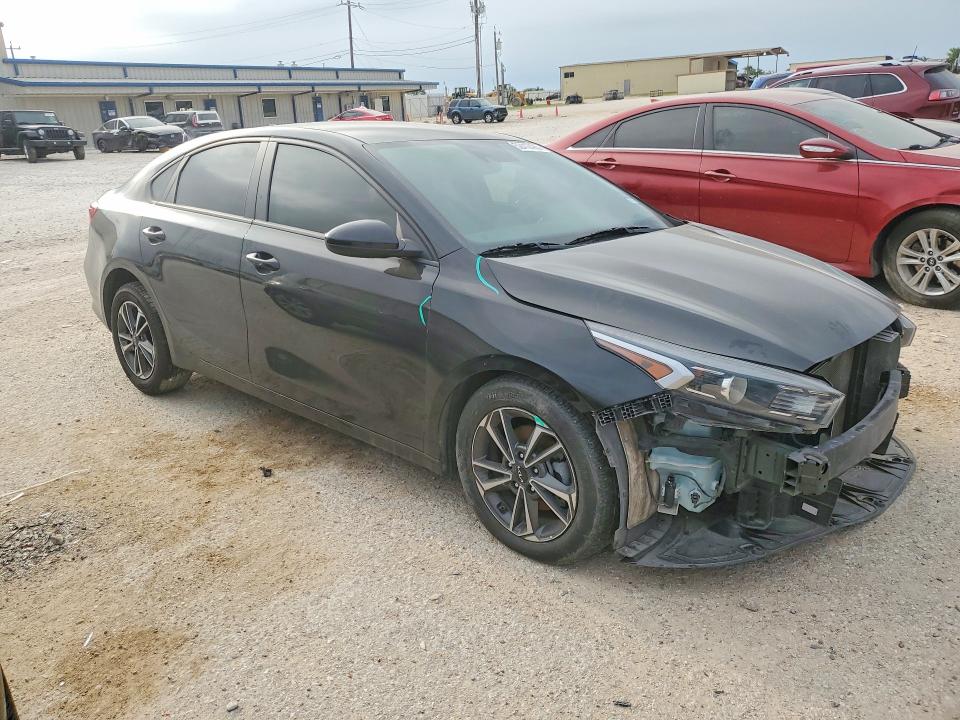 2023 Kia Forte მანქანა იყიდება აუქციონზე, vin: 3KPF24AD9PE528750, აუქციონის ნომერი: 52412406