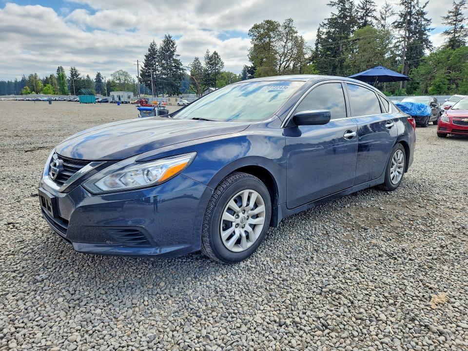 2018 Nissan Altima მანქანა იყიდება აუქციონზე, vin: 1N4AL3AP1JC295382, აუქციონის ნომერი: 52722436