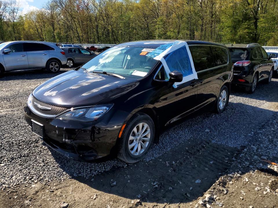 Auction sale of the 2017 Chrysler Pacifica, vin: 2C4RC1DG3HR552430, lot number: 74446455