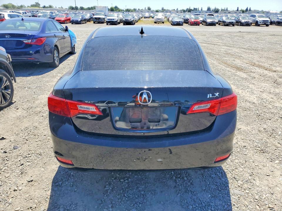 53072706 :رقم المزاد ، 19VDE1F58DE011670 vin ، 2013 Acura Ilx مزاد بيع