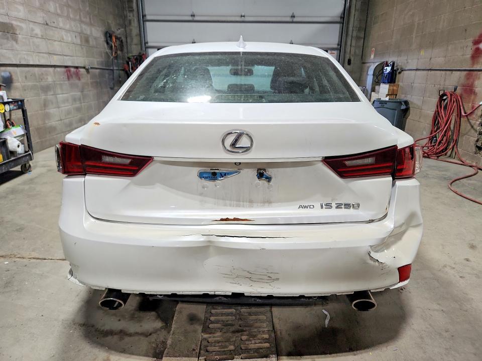 55180006 :رقم المزاد ، JTHCF1D27F5020950 vin ، 2015 Lexus Is مزاد بيع
