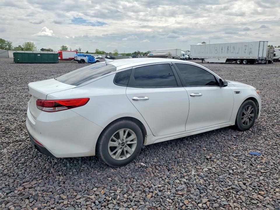 2018 Kia Optima მანქანა იყიდება აუქციონზე, vin: 5XXGT4L30JG214151, აუქციონის ნომერი: 52599716