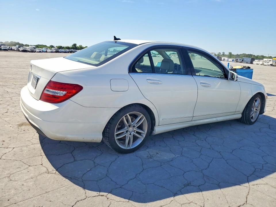 53073976 :رقم المزاد ، WDDGF4HB8DR296757 vin ، 2013 Mercedes-benz C مزاد بيع