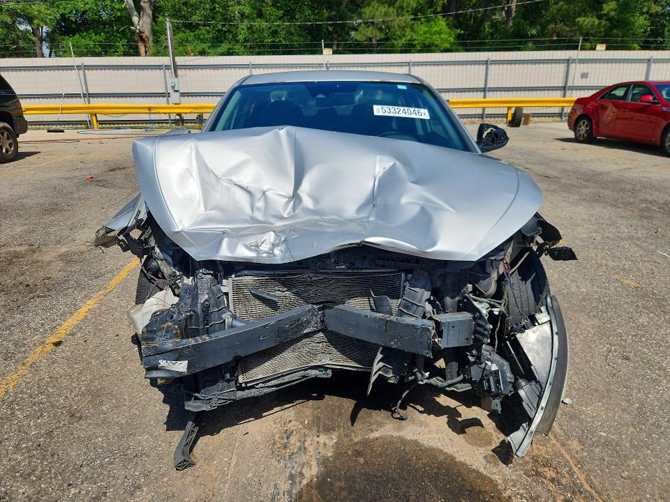 53324046 :رقم المزاد ، 5NPD84LF7KH428784 vin ، 2019 Hyundai Elantra مزاد بيع