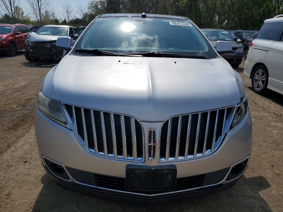 Продажа на аукционе авто 2011 Lincoln Mkx, vin: 2LMDJ8JK9BBJ01813, номер лота: 52473746