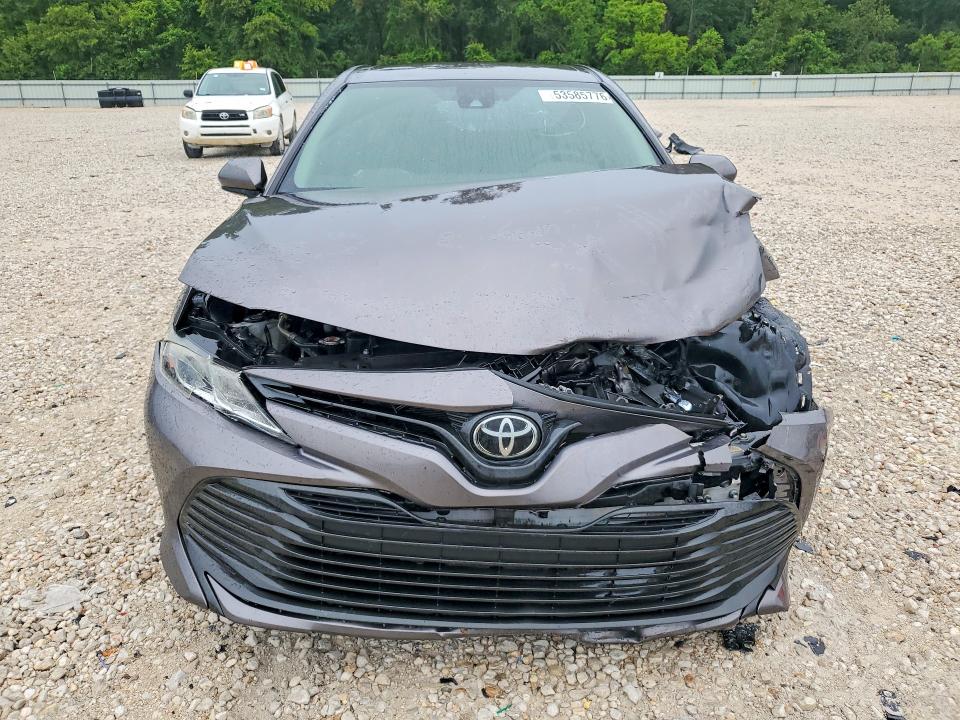 2019 Toyota Camry მანქანა იყიდება აუქციონზე, vin: 4T1B11HK8KU230961, აუქციონის ნომერი: 53585776