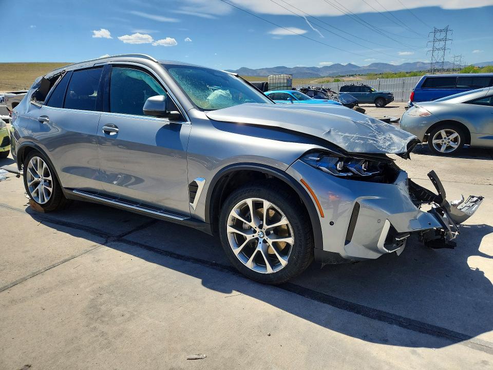 53060716 :رقم المزاد ، 5UX23EU05R9V08883 vin ، 2024 Bmw X5 مزاد بيع
