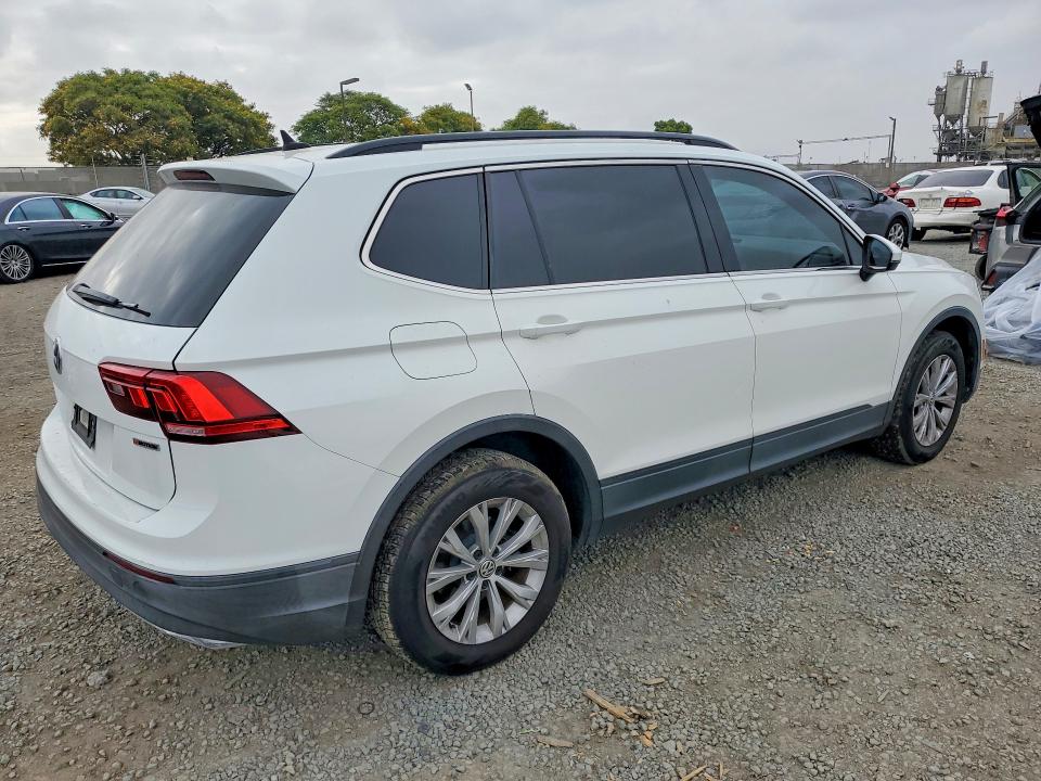 Продаж на аукціоні авто 2019 Volkswagen Tiguan, vin: 3VV2B7AXXKM043690, номер лоту: 53949586