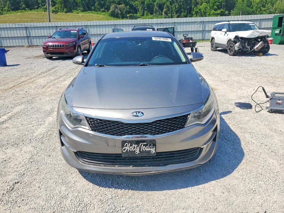 2018 Kia Optima მანქანა იყიდება აუქციონზე, vin: 5XXGT4L13JG220296, აუქციონის ნომერი: 52961896