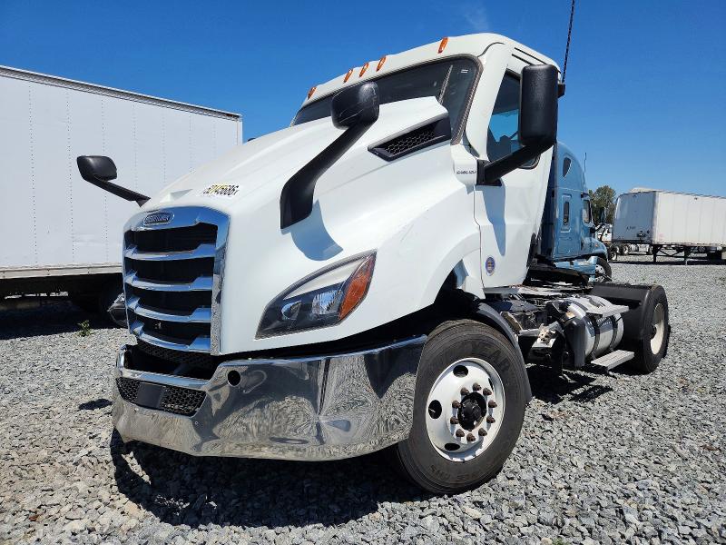 Продаж на аукціоні авто 2024 Freightliner Cascadia 116, vin: 3AKBHSDV7RSVB3317, номер лоту: 52145686