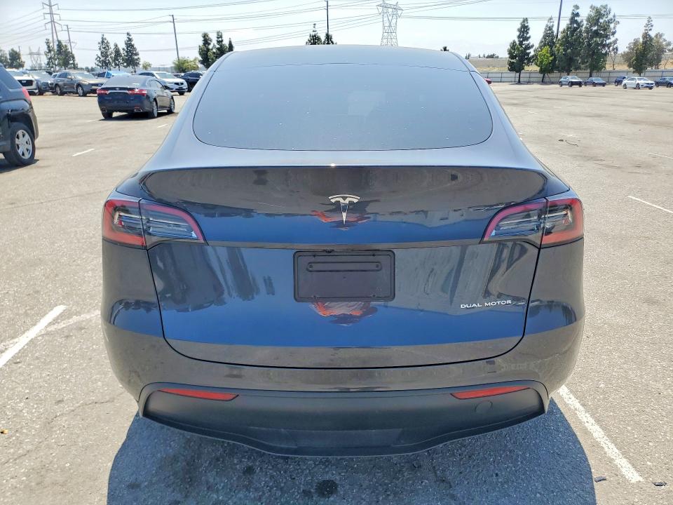 Продажа на аукционе авто 2024 Tesla Model Y, vin: 7SAYGDEE5RA245997, номер лота: 53133456