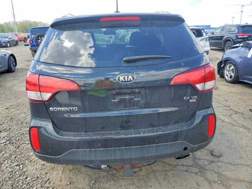 Продажа на аукционе авто 2014 Kia Sorento, vin: 5XYKU4A75EG475449, номер лота: 52652126