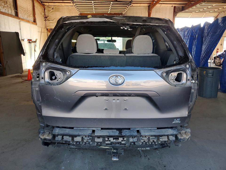 Продажа на аукционе авто 2017 Toyota Sienna, vin: 5TDJZ3DC6HS178309, номер лота: 53702326