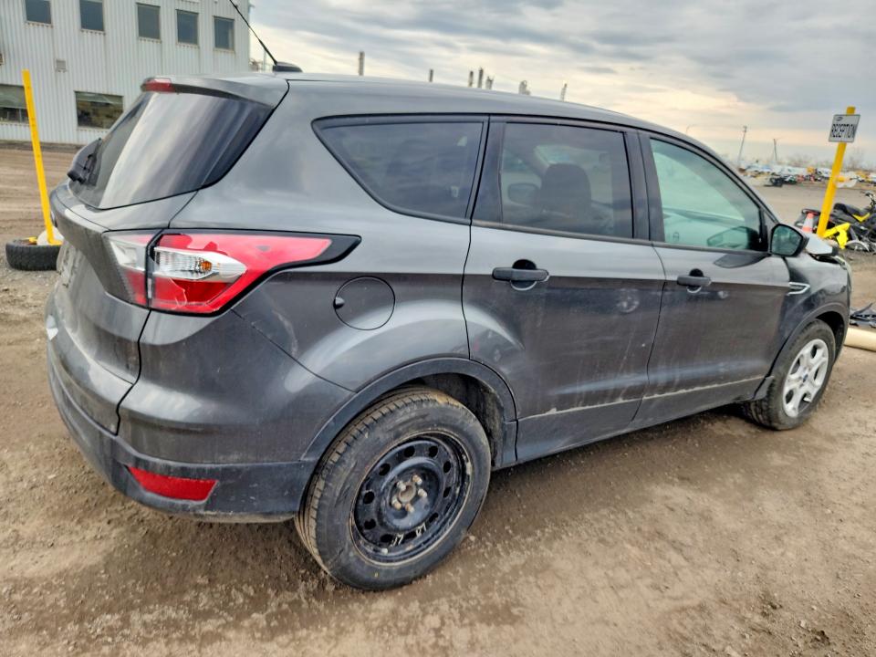 2017 Ford Escape მანქანა იყიდება აუქციონზე, vin: 1FMCU0F72HUC99996, აუქციონის ნომერი: 52556066