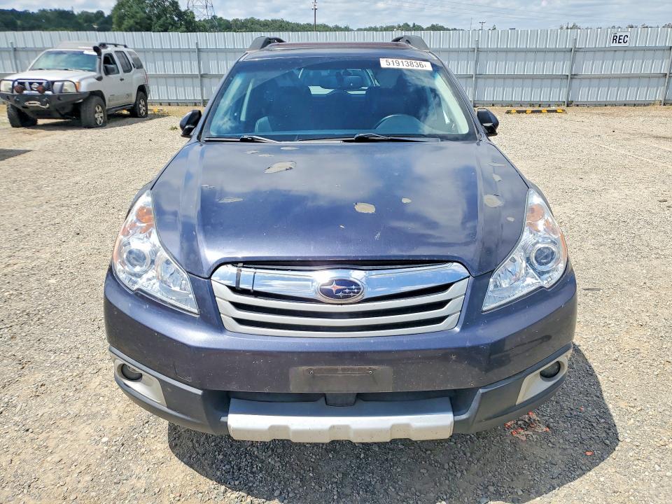 51913836 :رقم المزاد ، 4S4BRDLC6B2401244 vin ، 2011 Subaru Outback مزاد بيع