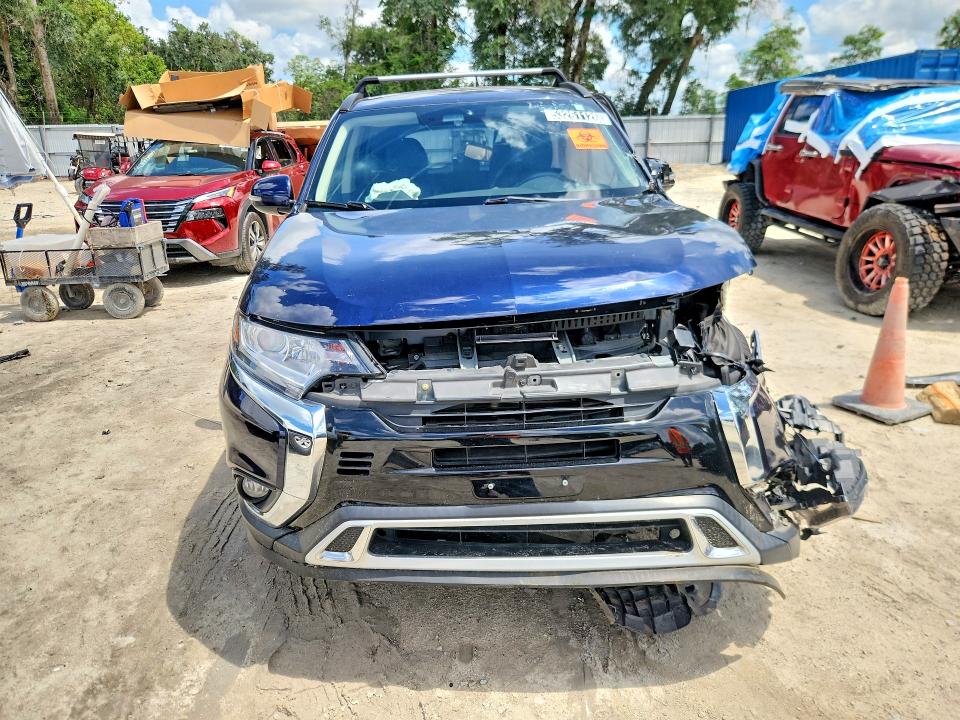 53261126 :رقم المزاد ، JA4AD3A37LZ044820 vin ، 2020 Mitsubishi Outlander مزاد بيع