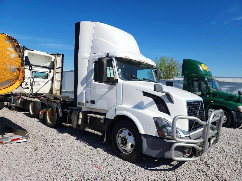 Aukcja sprzedaży 2018 Volvo Vnl, vin: 4V4N39TG7JN892475, numer aukcji: 50617886